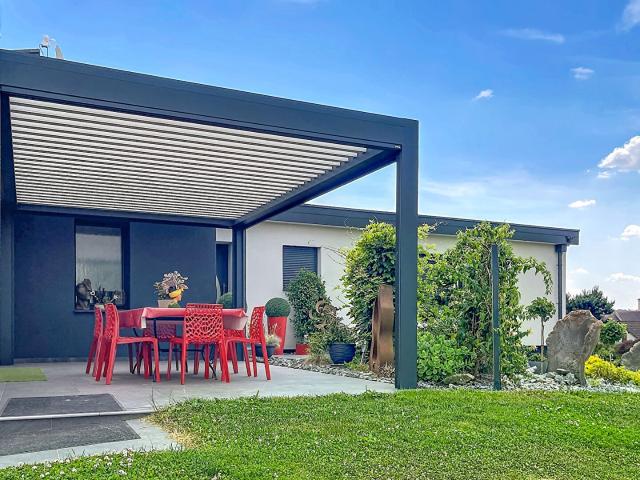 Lignes Contemporaines Et Horizons Arborés 177m² Bourogne