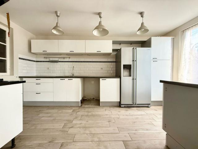 Lignieres les roye maison de village double garage dep