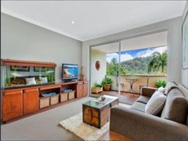 Like a BrandMew Unit Sunny North Facing unit In an Quiet Cul de sac