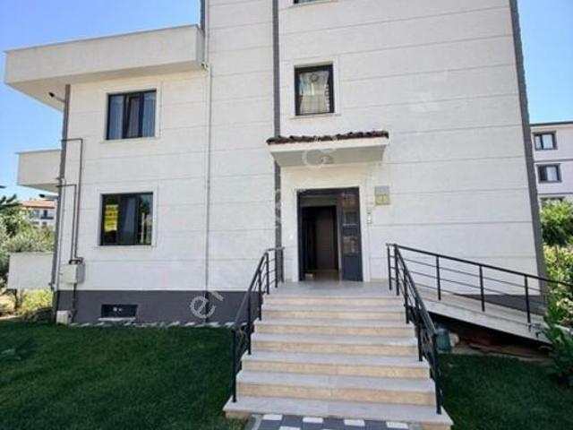 Likite Emlak'tan 120 M2 Net Müstakil Tadında Kiralık 2+1