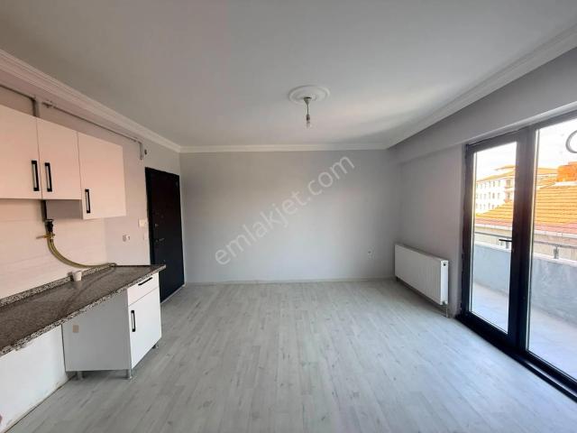 Likite Emlak'tan Kiralık Cumhuriyet Merkezde 1+1
