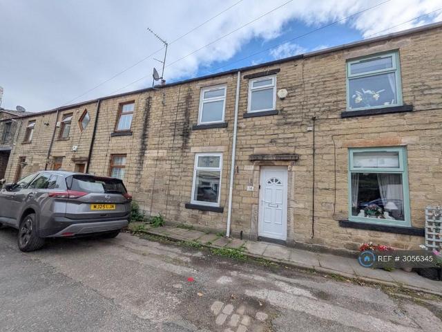 Lily Street, Rochdale, OL16 2 bed terraced house to rent £895 pcm £207 pw