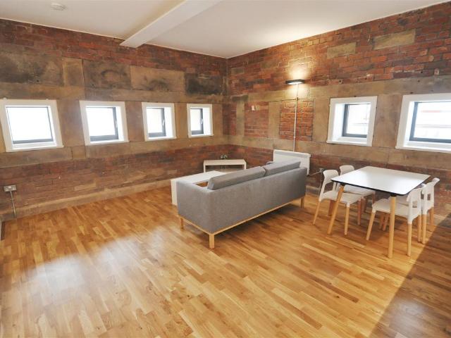 Lilycroft Road, Bradford BD9, 1 bed flat to rent, £625 pcm | PrimeLocation