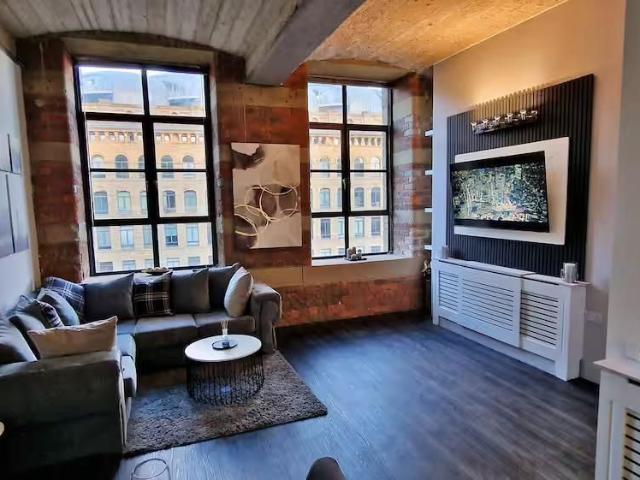 Lilycroft Road, Bradford BD9, 1 bed flat to rent, £850 pcm | PrimeLocation