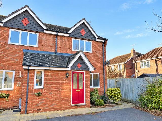 Lilac Close, Littlehampton BN17, 2 bed semi detached house to rent, £1,395 pcm | PrimeLocation