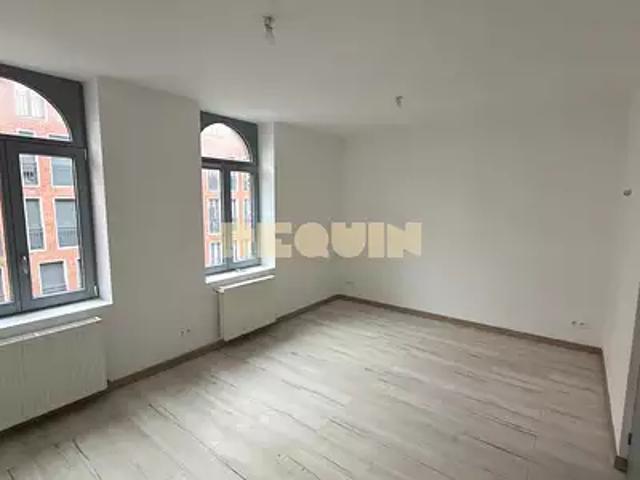 Lille 59000 Achat / Vente appartement 5 pièces t5 au dernier étage