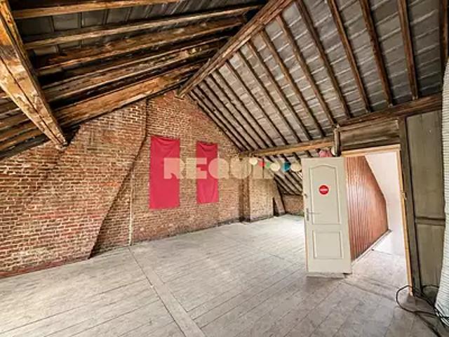 Lille 59000 Achat / Vente appartement 1 pièce t1 au dernier étage