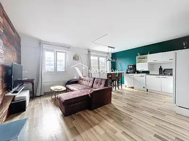 Lille 59000 Achat / Vente appartement 2 pièces t2 au dernier étage