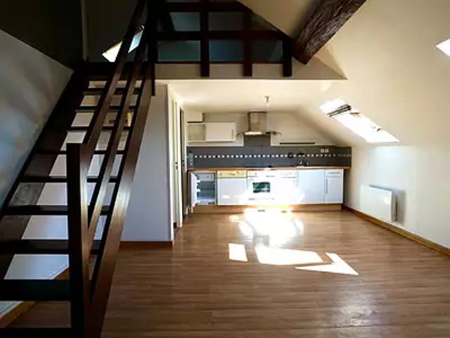 Lille 59000 Achat / Vente appartement 2 pièces t2 au dernier étage