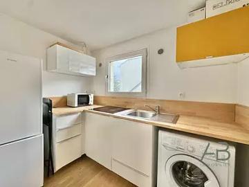 Lille 59000 Achat / Vente appartement 2 pièces t2 au dernier étage