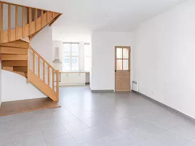 Lille 59000 Location appartement 5 pièces t5 au dernier étage jardin