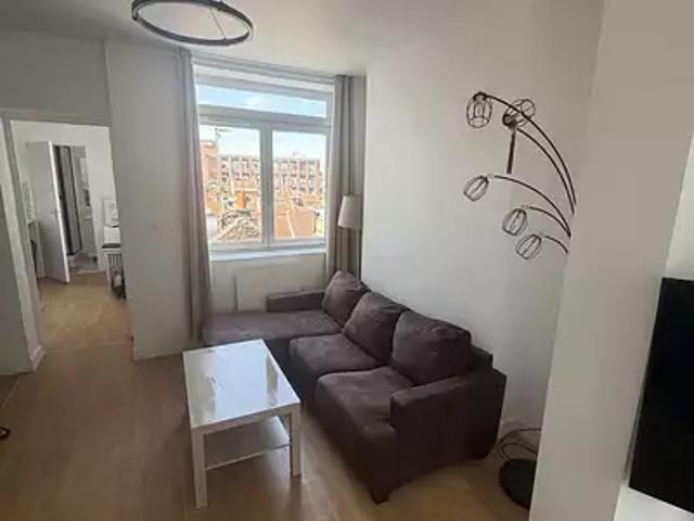 Lille 59000 Location appartement 1 pièce t1 au dernier étage