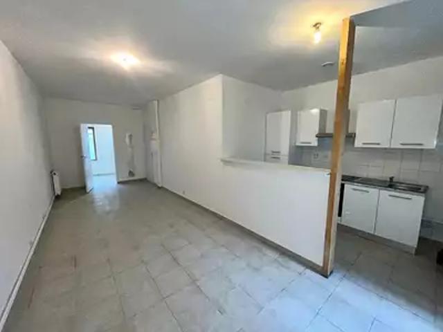 Lille 59000 Location appartement 1 pièce t1 terrasse