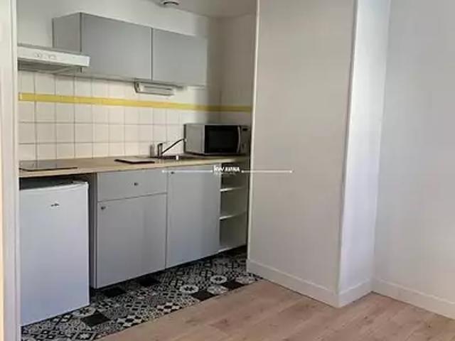 Lille 59000 Location appartement 2 pièces t2 au dernier étage