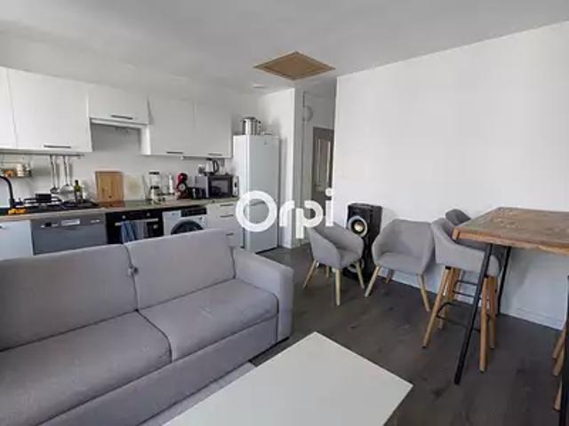 Lille 59800 Achat / Vente appartement 2 pièces t2 au dernier étage