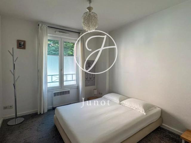 Lille VIEUX LILLE Appartement à vendre 2 pièces 51m²