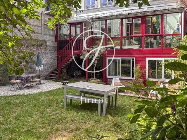 Lille – VIEUX LILLE – Maison à vendre – 10 pièces – 240,43m² habitables – 6 chambres – Terrasse Jardin