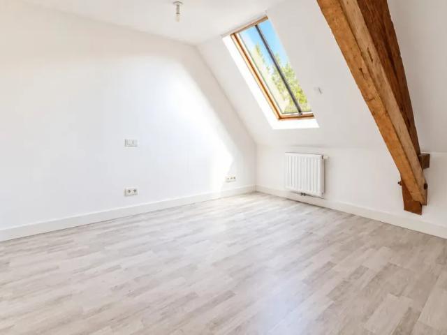 Lille Appartement 1 pièce 30.95 m²