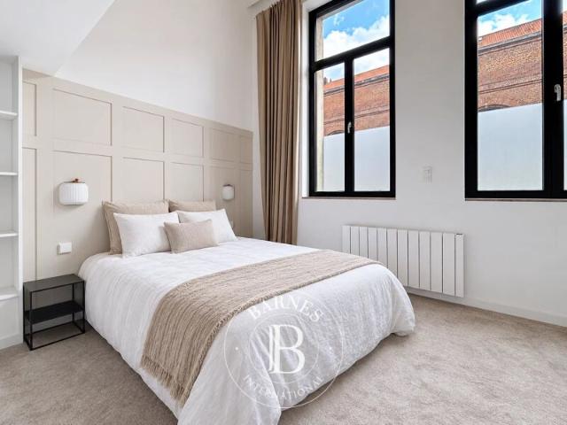 Lille, Appartement 2 Chambres 70 m² en location