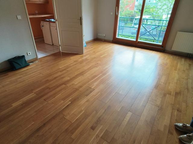 Lille, Appartement T2 en résidence sécurisée avec gardien