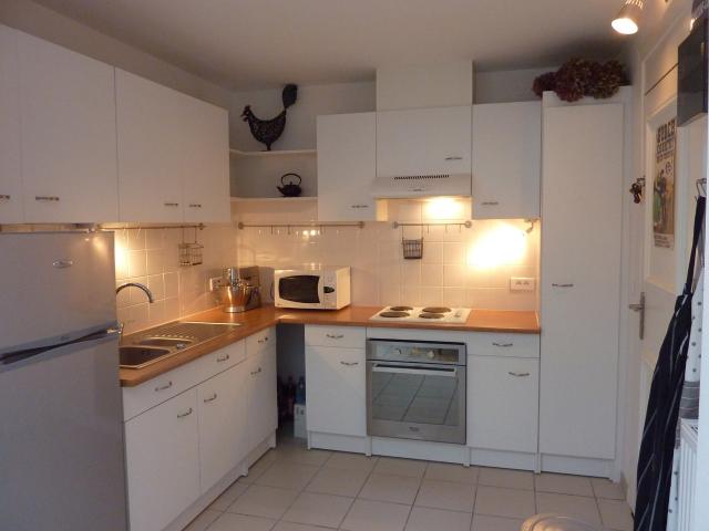 LILLE APPARTEMENT T2 JARDIN