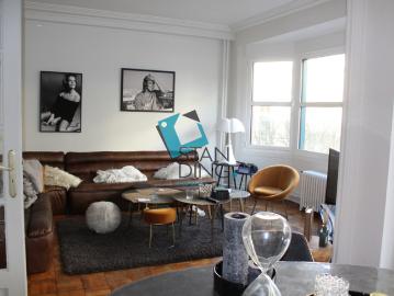 LILLE CENTRE T3 de 93 m2 avec cave, chambre de bonne et ga