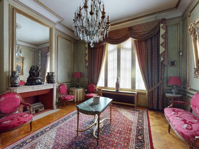 Lille CORMONTAIGNE Maison à vendre 10 pièces 470 m² 6 chambres Jardin Ascenseur Garage