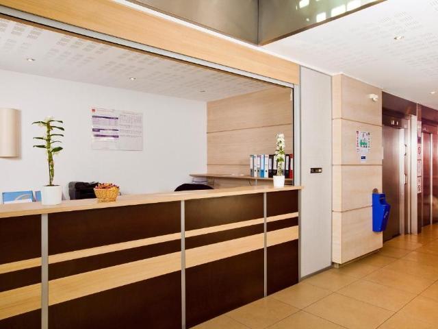 Lille Cosy and large studio in city center, Lille Amsterdam Apartments for Rent