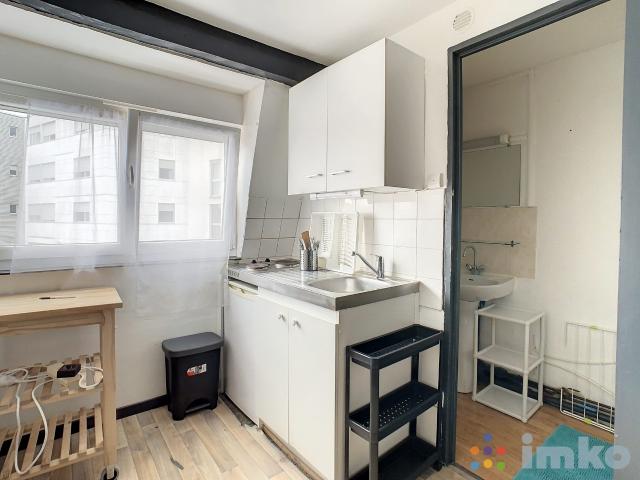 LILLE FIVES, studio meublé à louer