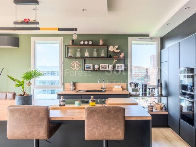 Lille Gares, penthouse 3 chambres, terrasse, garage 105m² Lille