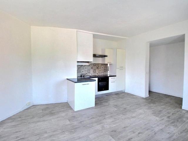 LILLE SAINT MAURICE PELLEVOISIN APPARTEMENT T2 DE 40M²