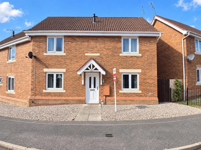 Lilleburne Drive, Nuneaton CV10, 3 bed property to rent, £1,300 pcm | PrimeLocation