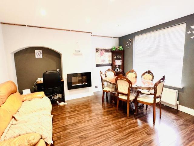 Lillechurch Road, Dagenham RM8 3 bed terraced house to rent £2,250 pcm £519 pw