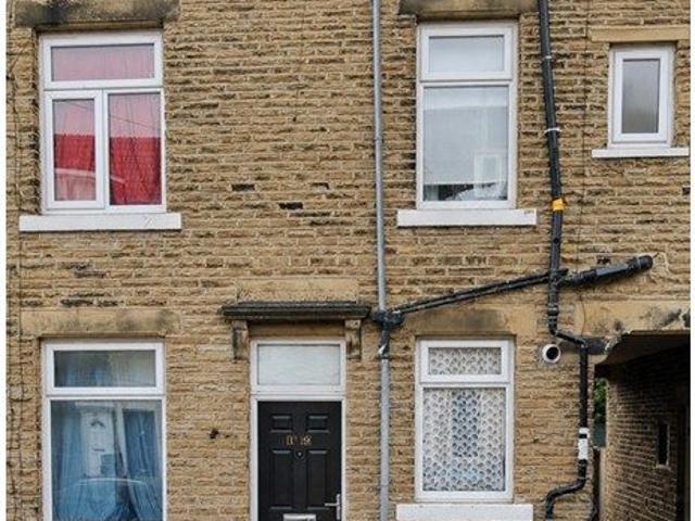 Lillian Street, Bradford BD4, 3 bed terraced house to rent, £795 pcm | PrimeLocation
