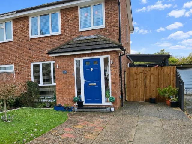 Lillibrooke Crescent, Maidenhead SL6, 3 bed semi detached house to rent, £2,100 pcm | PrimeLocation