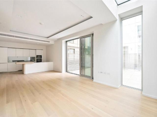 Lillie Square, London, SW6 3 bed duplex to rent £6,067 pcm £1,400 pw