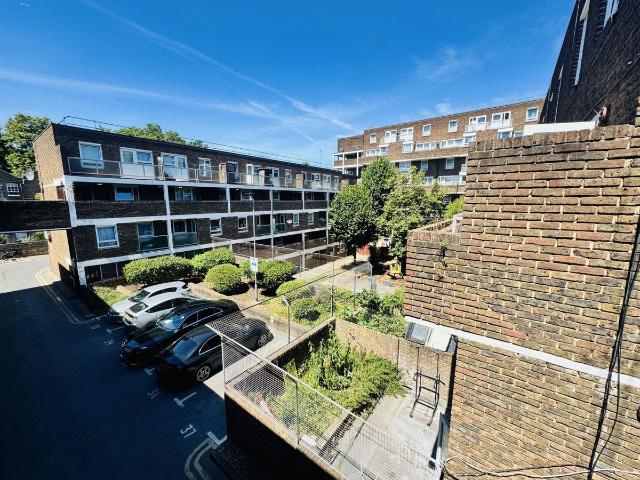 Lipton Road, Limehouse E1, 2 bed flat to rent, £2,496 pcm | PrimeLocation