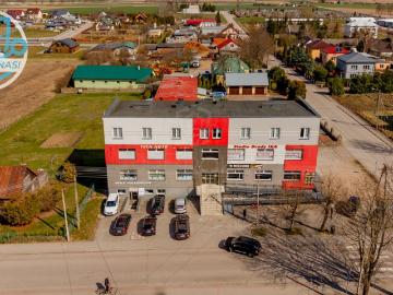 Atrakcyjny obiekt komercyjny z hostel i wynajętymi lokalami