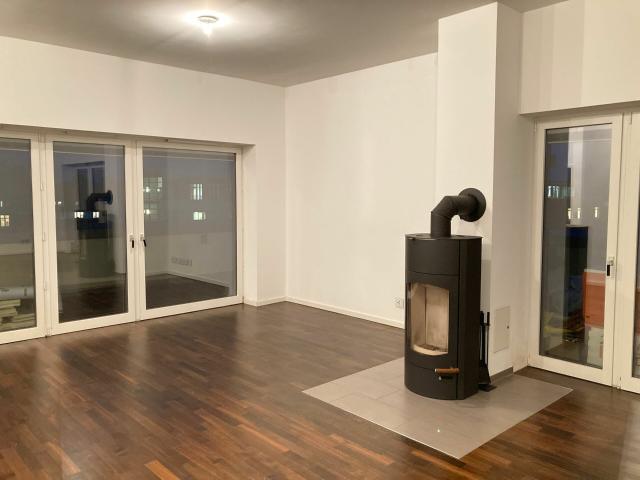 LIST PELIKAN | luxuriöse 2 Zimmer Wohnung mit Sauna, Einbauküche, Dachterrasse und Kaminofen