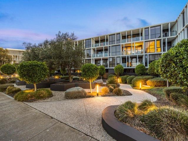 LISTED AS: Waterfront Living in Wyndham Harbour Perfect for Downsizers, Retirees or Investors!