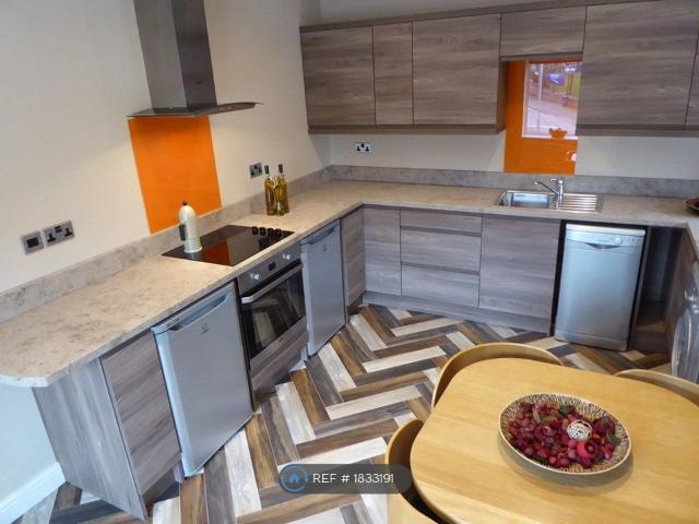 Lister House, Bradford BD9, 1 bed flat to rent, £650 pcm | PrimeLocation