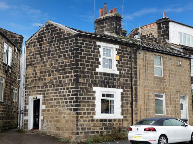 Lister Hill, Leeds, West Yorkshire LS18, 2 bed end terrace house to rent, £900 pcm | PrimeLocation