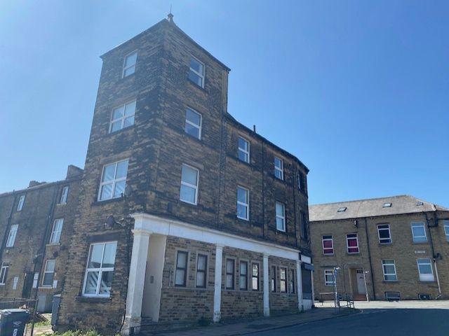 Lister Lane, Halifax HX1, 2 bed flat to rent, £625 pcm | PrimeLocation