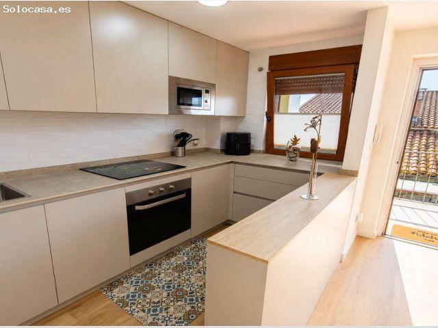 ¡LISTO PARA ENTRAR A VIVIR! AMPLIO Y LUMINOSO DÚPLEX EN URBANIZACIÓN PRIVADA
