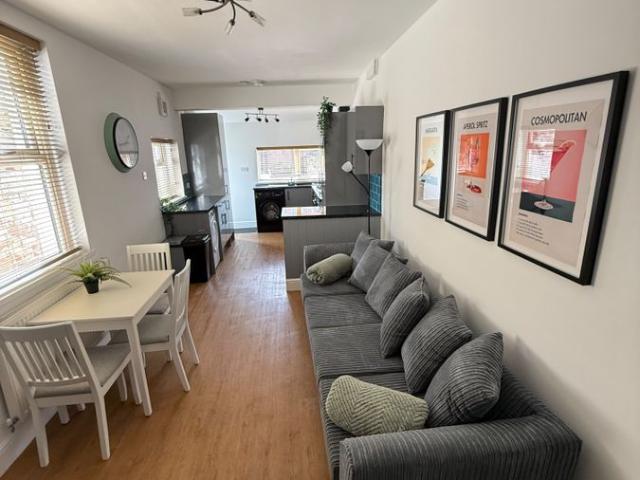 Lisvane Street, Cathays CF24, 5 bed terraced house to rent, £2,875 pcm | PrimeLocation