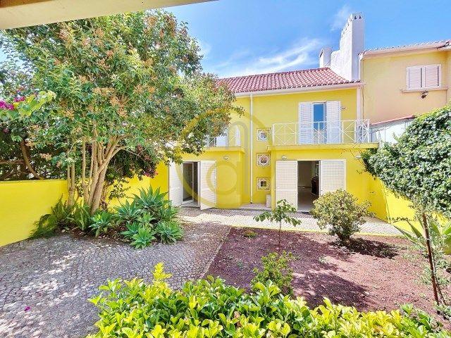 LISBON in the RESTELO / ALGÉS area house v4 with garden 100m2