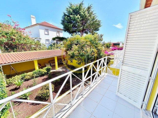 LISBON in the RESTELO / ALGÉS area house v4 with garden 100m2