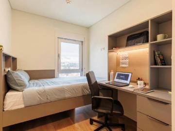 Lisbon Lisbon 1750 100715134
