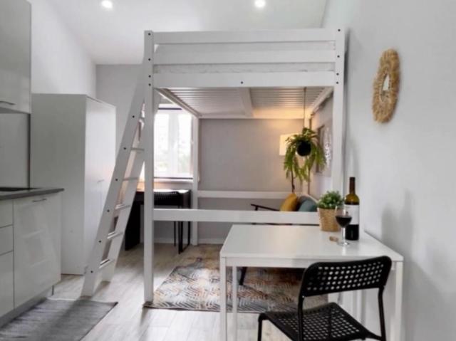 Lisbon Lisbon 106181600
