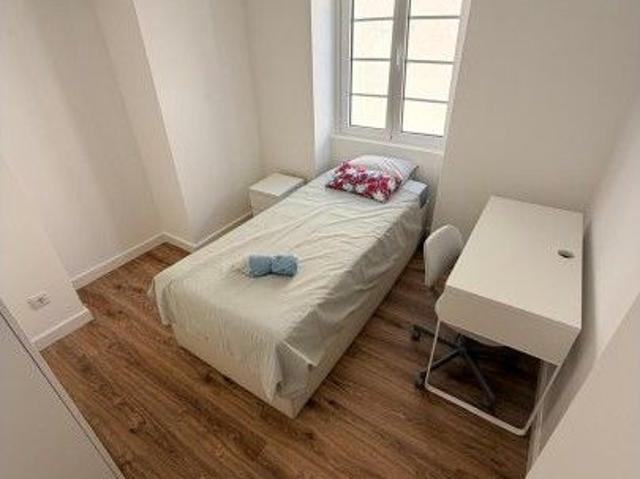 lisbon, Lisbon 2725 397